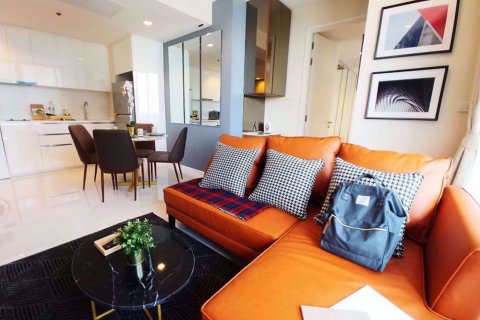 Condominio de 2 dormitorios en Sathon, Bangkok, Tailandia № 76548 - foto 2