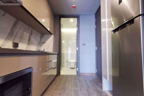 Condominio de 1 dormitorio en Khlong Toei, Bangkok, Tailandia № 76551 - foto 6