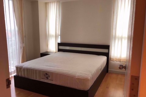Condominio de 2 dormitorios en Khlong San, Bangkok, Tailandia № 76547 - foto 6