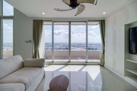 Ático de 3 dormitorios en Khlong San, Bangkok, Tailandia № 76545 - foto 2