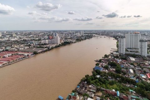 Ático de 3 dormitorios en Khlong San, Bangkok, Tailandia № 76545 - foto 11