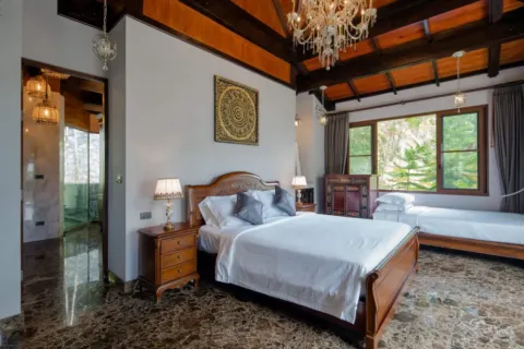 Chalet de 4 dormitorios en Phuket, Tailandia № 107040 - foto 8