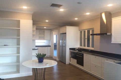 Condominio de 2 dormitorios en Bangkok, Tailandia № 144188 - foto 2