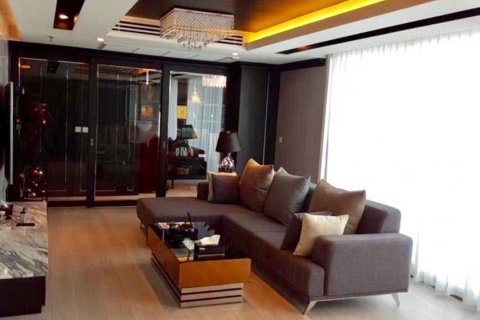 Condo à Bangkok, Thaïlande, 3 chambres № 82164