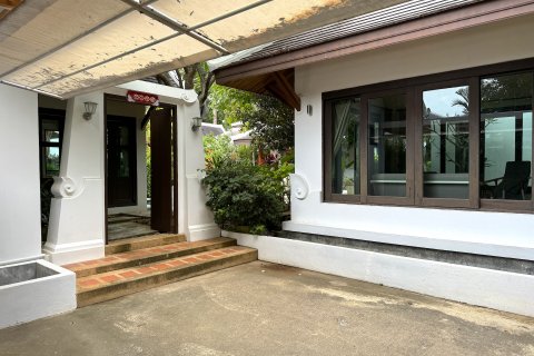 Casa de 3 dormitorios en Ko Samui, Tailandia № 101537 - foto 11
