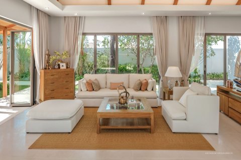Villa on Naithon Beach, Thailand 4 bedrooms № 74461 - photo 2