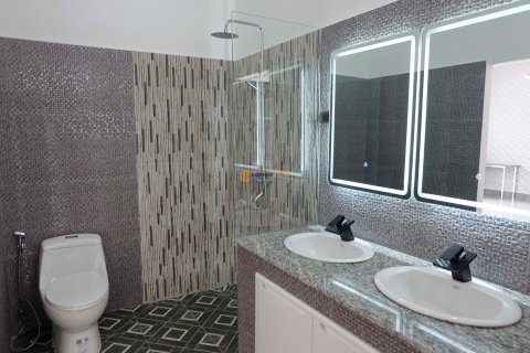 Estudio en Jomtien Beach, Pattaya, Tailandia № 101539 - foto 8