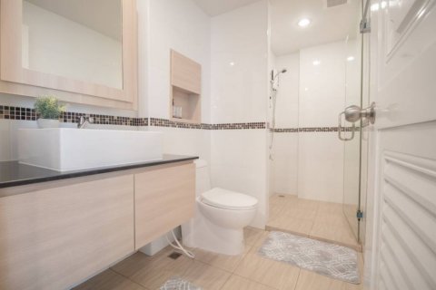 Condominio de 2 dormitorios en Hua Hin, Tailandia № 120352 - foto 10