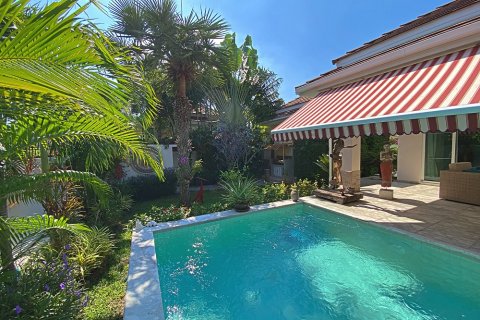 Casa de 3 dormitorios en Hua Hin, Tailandia № 125415 - foto 15