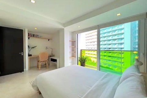 Casa de 4 dormitorios en Hua Hin, Tailandia № 125414