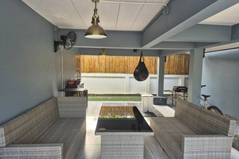 Casa de 5 dormitorios en Surat Thani, Tailandia № 132616 - foto 5