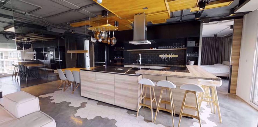 Condominio de 3 dormitorios en Watthana, Bangkok, Tailandia № 78741