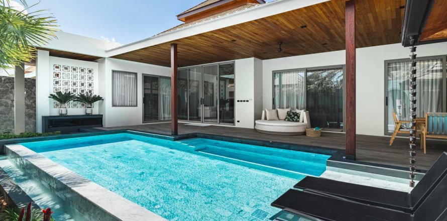 Casa de 3 dormitorios en Bang Tao, Tailandia № 124068