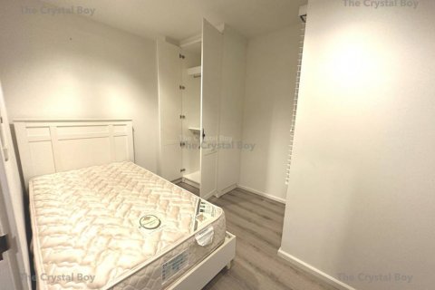 Dúplex de 2 dormitorios en Samut Prakan, Tailandia № 132717 - foto 9