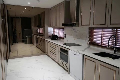Condominio de 3 dormitorios en Bangkok, Tailandia № 132719 - foto 2