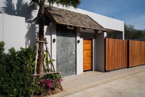 Chalet de 3 dormitorios en Phuket, Tailandia № 132720 - foto 9