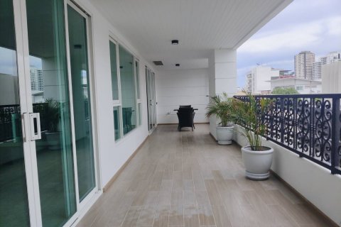 Eigentumswohnung in Watthana, Bangkok, Thailand, 2 Schlafzimmer № 123829 - Foto 5