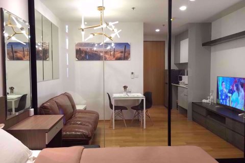 Condo à Bang Rak, Bangkok, Thaïlande, 1 chambre  № 77167 - photo 5