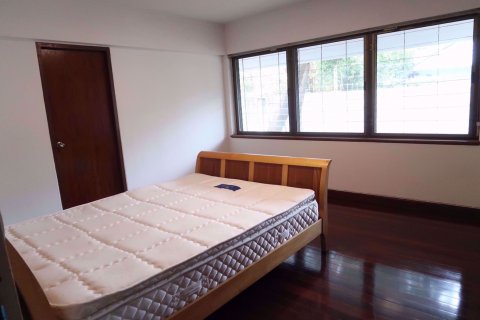 Casa de 3 dormitorios en Chatuchak, Bangkok, Tailandia № 77166 - foto 3