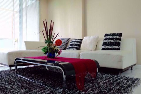 Condominio de 2 dormitorios en Watthana, Bangkok, Tailandia № 77162 - foto 3
