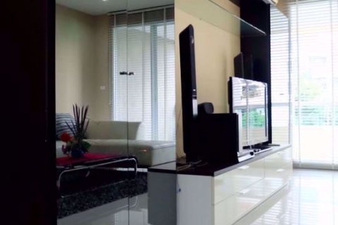Condominio de 2 dormitorios en Watthana, Bangkok, Tailandia № 77162 - foto 4