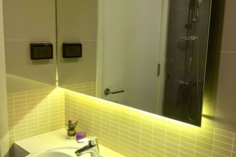 Condo in Chatuchak, Bangkok, Thailand, 1 bedroom  № 77029 - photo 8