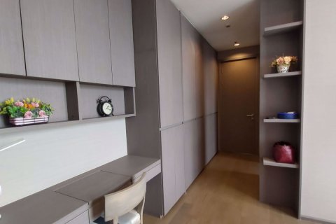 Condominio de 1 dormitorio en Bang Rak, Bangkok, Tailandia № 77025 - foto 10
