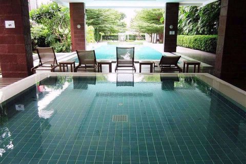 Condominio de 2 dormitorios en Khlong San, Bangkok, Tailandia № 77026 - foto 8