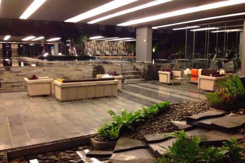 Dúplex de 2 dormitorios en Watthana, Bangkok, Tailandia № 77023 - foto 17