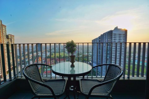 Sobre plano IDEO O2 en Bangkok, Tailandia № 25984 - foto 11
