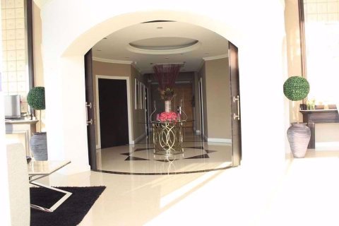 Off-Plan Millennium Residence in Bangkok, Thailand № 36648 - Foto 6