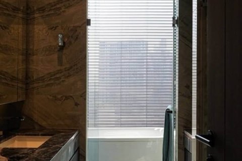 Condo in Bangkok, Thailand, 3 bedrooms № 143056 - photo 14