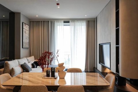 Condo in Bangkok, Thailand, 3 bedrooms № 143056 - photo 2
