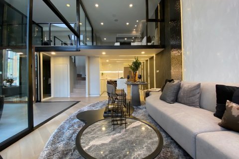 Condominio de 3 dormitorios en Bangkok, Tailandia № 143057 - foto 6