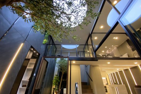 Condominio de 3 dormitorios en Bangkok, Tailandia № 143057 - foto 7