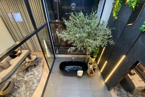 Condominio de 3 dormitorios en Bangkok, Tailandia № 143057 - foto 12