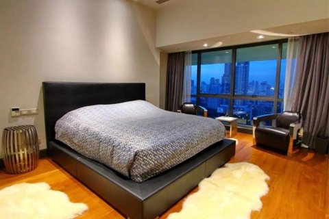 Condominio de 3 dormitorios en Watthana, Bangkok, Tailandia № 123612 - foto 3