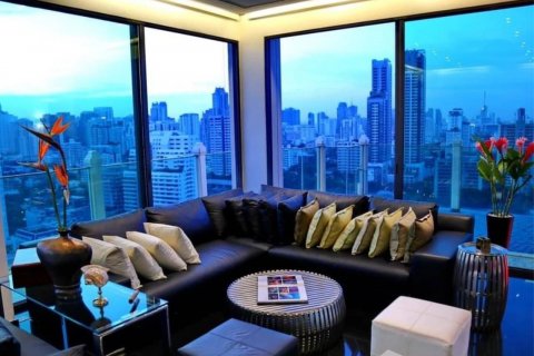 Condominio de 3 dormitorios en Watthana, Bangkok, Tailandia № 123612 - foto 8