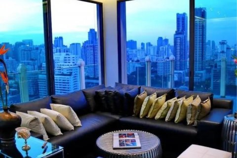 Condominio de 3 dormitorios en Watthana, Bangkok, Tailandia № 123614 - foto 2
