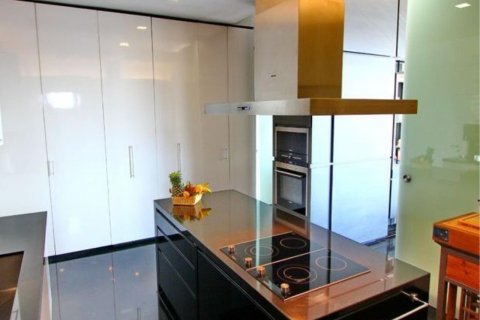 คอนโดมิเนียมในวัฒนา, กรุงเทพฯ, ประเทศไทย, 3 ห้องนอน № 123614