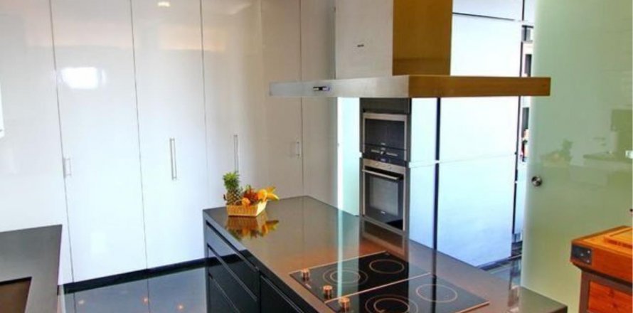Condominio de 3 dormitorios en Watthana, Bangkok, Tailandia № 123614