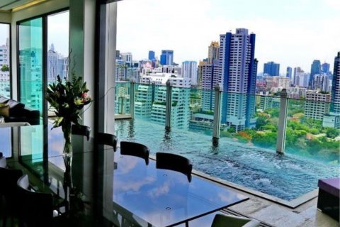 Condominio de 3 dormitorios en Watthana, Bangkok, Tailandia № 123614 - foto 12
