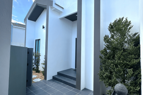 Casa de 3 dormitorios en Chon Buri, Tailandia № 102911 - foto 15