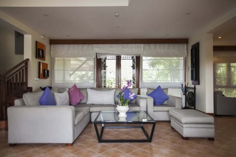 Casa de 4 dormitorios en Bang Tao, Tailandia № 102919 - foto 6