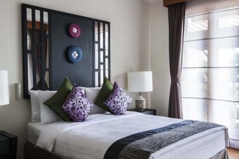 Casa de 4 dormitorios en Bang Tao, Tailandia № 102919 - foto 13