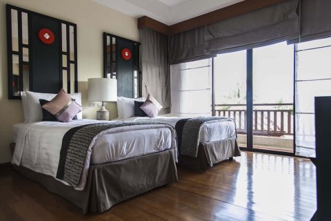 Casa de 4 dormitorios en Bang Tao, Tailandia № 102919 - foto 29