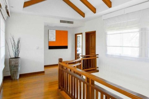 Casa de 4 dormitorios en Bang Tao, Tailandia № 102919 - foto 12