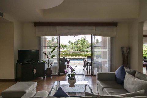 Casa de 4 dormitorios en Bang Tao, Tailandia № 102919 - foto 3