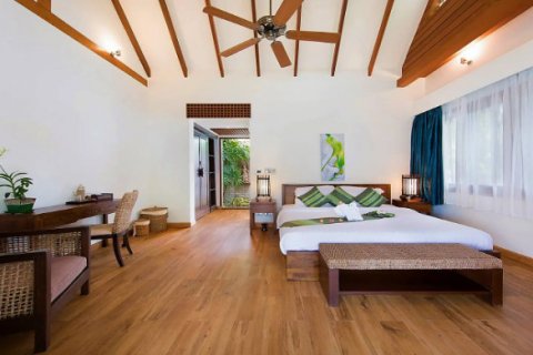 Casa de 5 dormitorios en Ko Samui, Tailandia № 82422 - foto 17