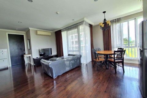Condominio de 2 dormitorios en Huai Khwang, Bangkok, Tailandia № 76633